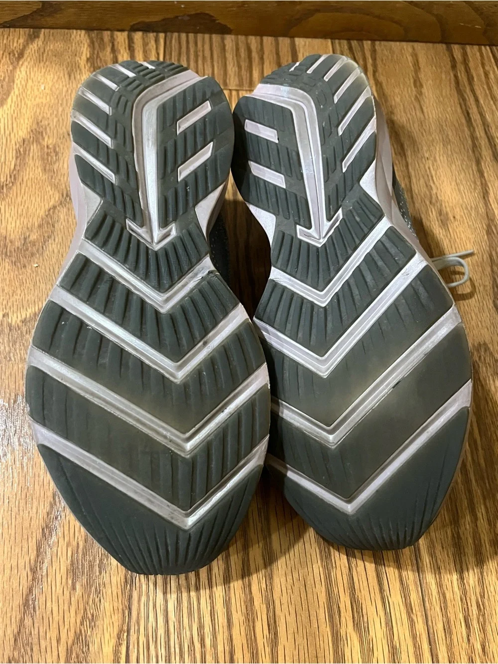 Brooks women athletic